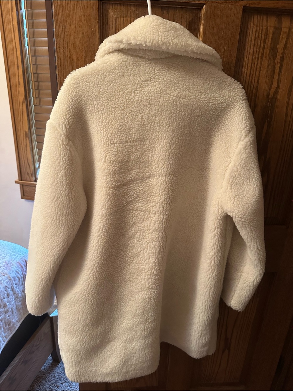 Abercrombie & Fitch Cream Teddy Faux Shearling Coat - Picture 2 of 2